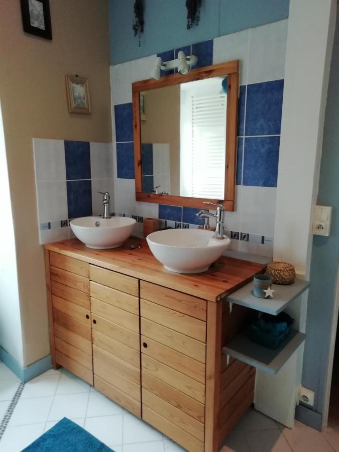 Les Bories En Champagne Villa Montlevon Bagian luar foto
