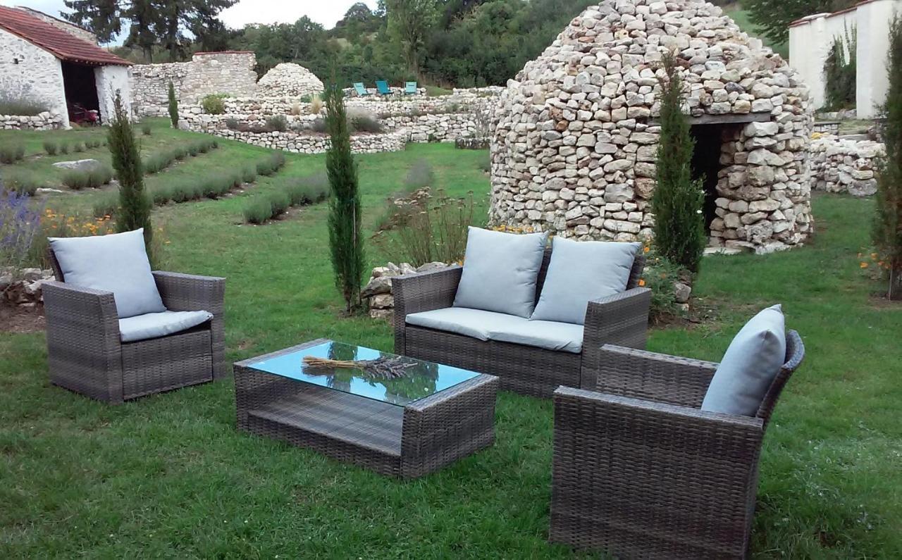 Les Bories En Champagne Villa Montlevon Bagian luar foto